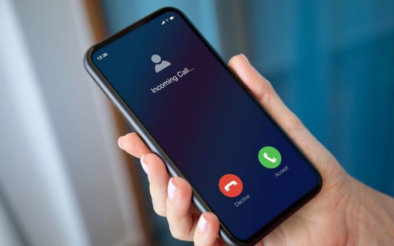 How to Change the Incoming Call Screen on the Phone?